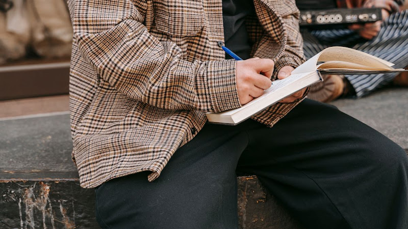 How to Set Goals You Will Actually Follow Through On