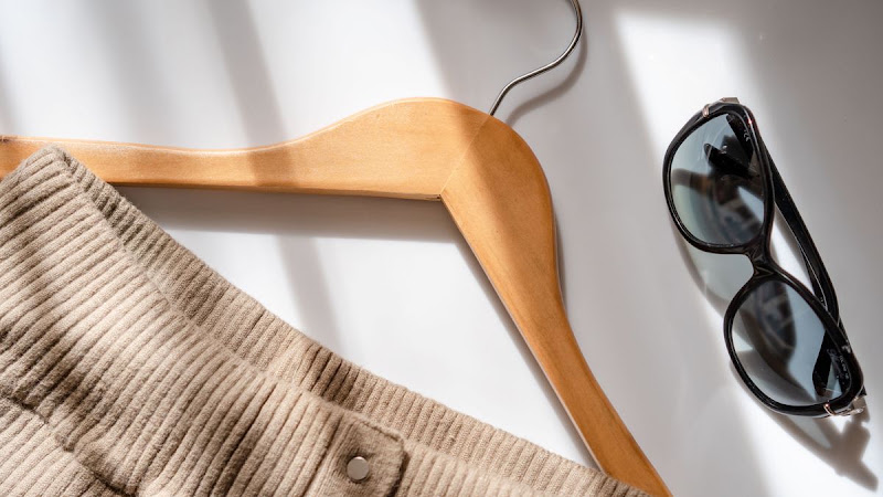 What Makes an Outfit Look Effortlessly Stylish